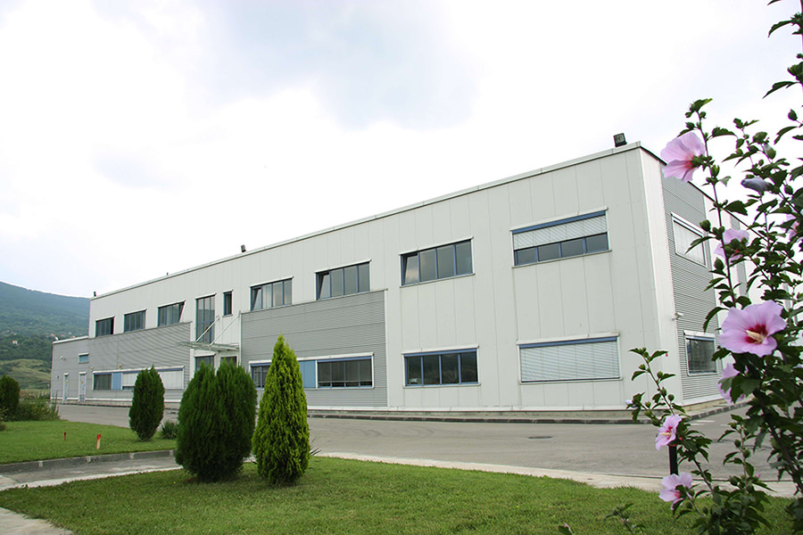 Außenansicht internationaler Produktionsstandort Hamberger Sanitary im bulgarischen Sevlievo