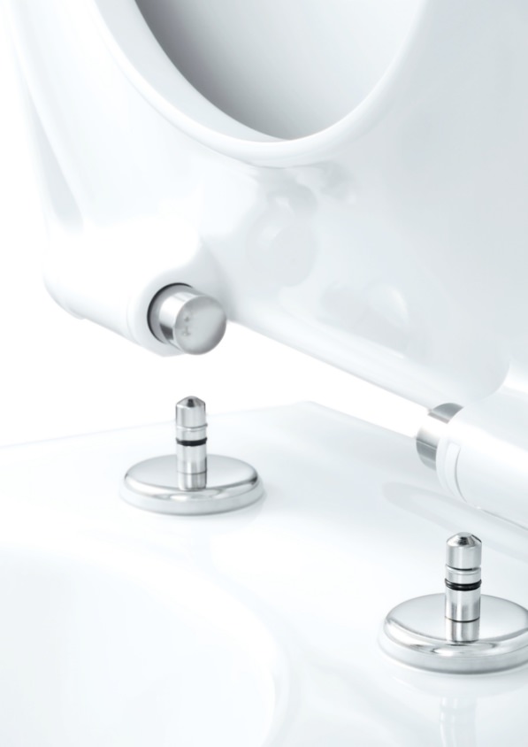 TakeOff® hinges for quick and easy toilet cleaning.
